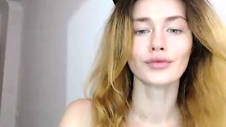 Amateur Webcam Teen Masturbates And Teases