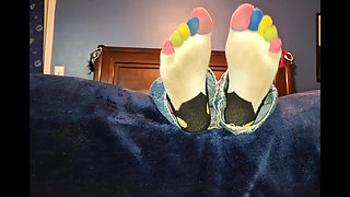 Having fun with 5 finger toes socks