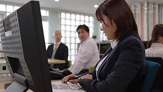 0010437_超乳 接吻 ボインなどが含まれている