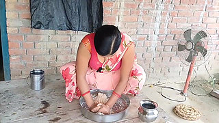Apne he stepsister ki friend ko virgin pussy fuck kiya or pussy ros nikal kar jiv se chata,gud ki ros pilaya.. a