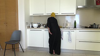 A Sexy Arab Woman with a Big Ass Cheats on Her Husband on Camera