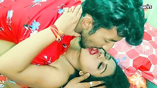 Queen bee's rubbing trailer