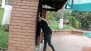 She on top, moving with all her weight... And I Hard, To The Bottom - Porn in Spanish