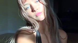 Wild Babe Cam Solo Masturbation