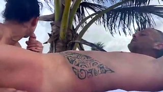 on failli se faire suprendre a la plage