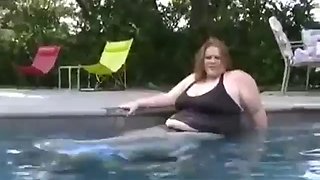 Curvy nurse and bbw Nicole smashing the pool 3