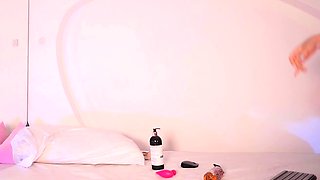 Big boobs amateur teen masturbating