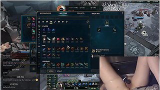 Girl Plays League Of Legends With Vibrator Slowly Massaging Her Clit With Gamer Girl