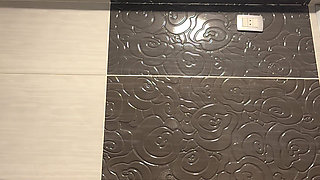 Razor Slides Into My Pussy