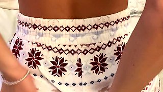 amateur amali2015 flashing ass on live webcam