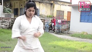 Blackmail Hindi Indian Reality porn - cheating big ass Indian desi wife in hardcore scene