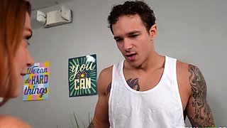 Petite Gym Girl Earns Herself A Free Membership