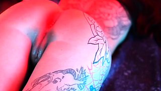 Marseline's first massage lesson completed in orgasm,