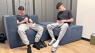 Guys Jerking Off Together