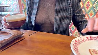 Sonya Pretty Naked in Cafe – Solo Amateur HD Video