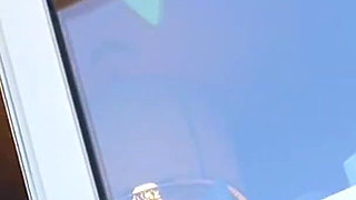 Window Cam Lucky Scaffolder's Get a Full View Through the Window