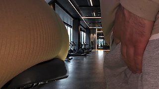 Rough sex with a stranger in the Gym and he came 2 Times.