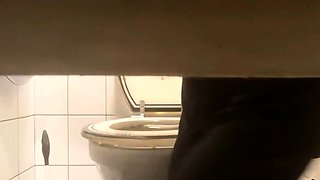 spying on my stepmom wiping her pussy