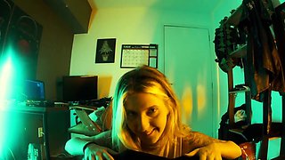 MEU ENCONTRO - Brasiloirinha tem os peitos da Eva Elfie -