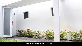 Petite tattooed latina tricked into fellating bwc