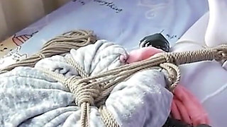 Hui12 - White Silk Chinese Girl Sailing Restraint