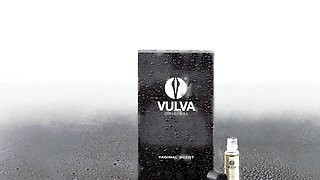 her pussy smells so good. wanna smell at home?