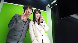 真面目な美人OLがエッチ取材でエロトークから始まるハメ撮り