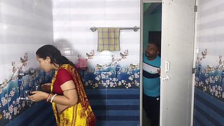 Desi tamil aunty hot romance sex and birthing inside the birth room