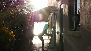 Skinny hottie Darah loves naked surfing