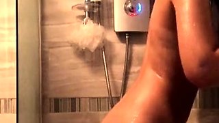 Teen british babe solo masturbation