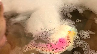 Splish Splash Hot Mama's Taking a Bath