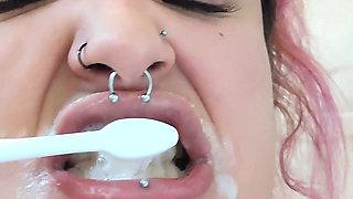 4K Tongue Mouth Uvula Face Toothbrushing Good Quality Image