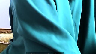 Big boobs milf masturbates with her dildo