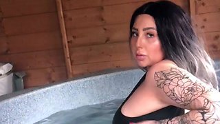 amateur vip ass masturbating on live webcam