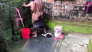 Hindi Sex In I See My Girlfriend Taking Bath After Which I Hugged Her And Started Fucking Her Ass