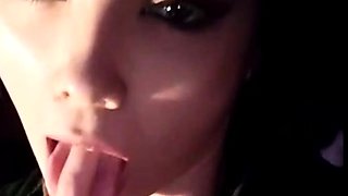 Natural brunette solo toying