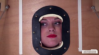 Vinna Reed Relishes Erotic Touch in Wild Office Massage