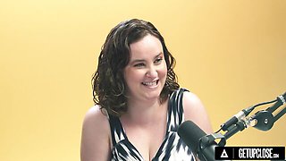 Jay Taylor Rubs One Out Until She Shakes