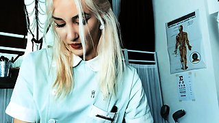 Blonde teen Sierras first erotic masturbation video