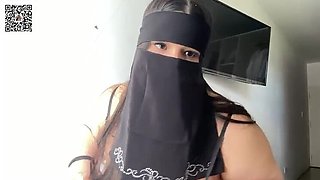 Bubbly_ American Hijabi Teen JOI - Huge Natural Tits & Puffy Nipples