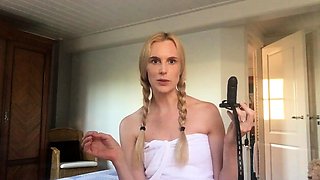 Blonde emo amateur solo masturbation