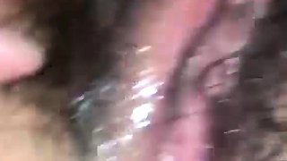 झाँटो वाली गीली चुत