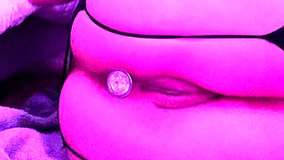 Solo hoe spreading ass and pussy after toying masturbation