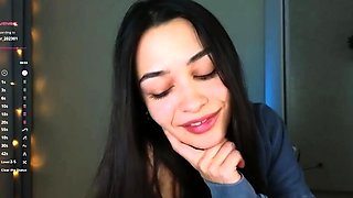 Cute blonde amateur webcam teen masturbating