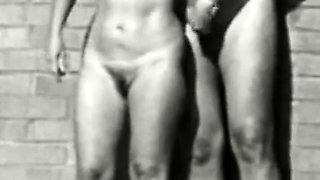Sonniger Handjob mit einer dnischen Gromutter