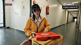 Hentai Cosplay Courier Rubs to Squirt on Pizza Delivery