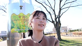 336KNB-201　【THE SEX療法】ち◯こ入れたら人見知りが治る！？結婚12年目、離婚覚悟のAV出演。他人ち◯こで初の中イキ！！