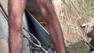 I Masturbate Behind the Neighbor's House