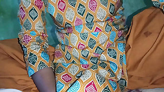 Desi village bhabhi sex video with his neighbour