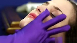 Peculiar Bombshell Gets Jizz Shot On Her Face Eating All The